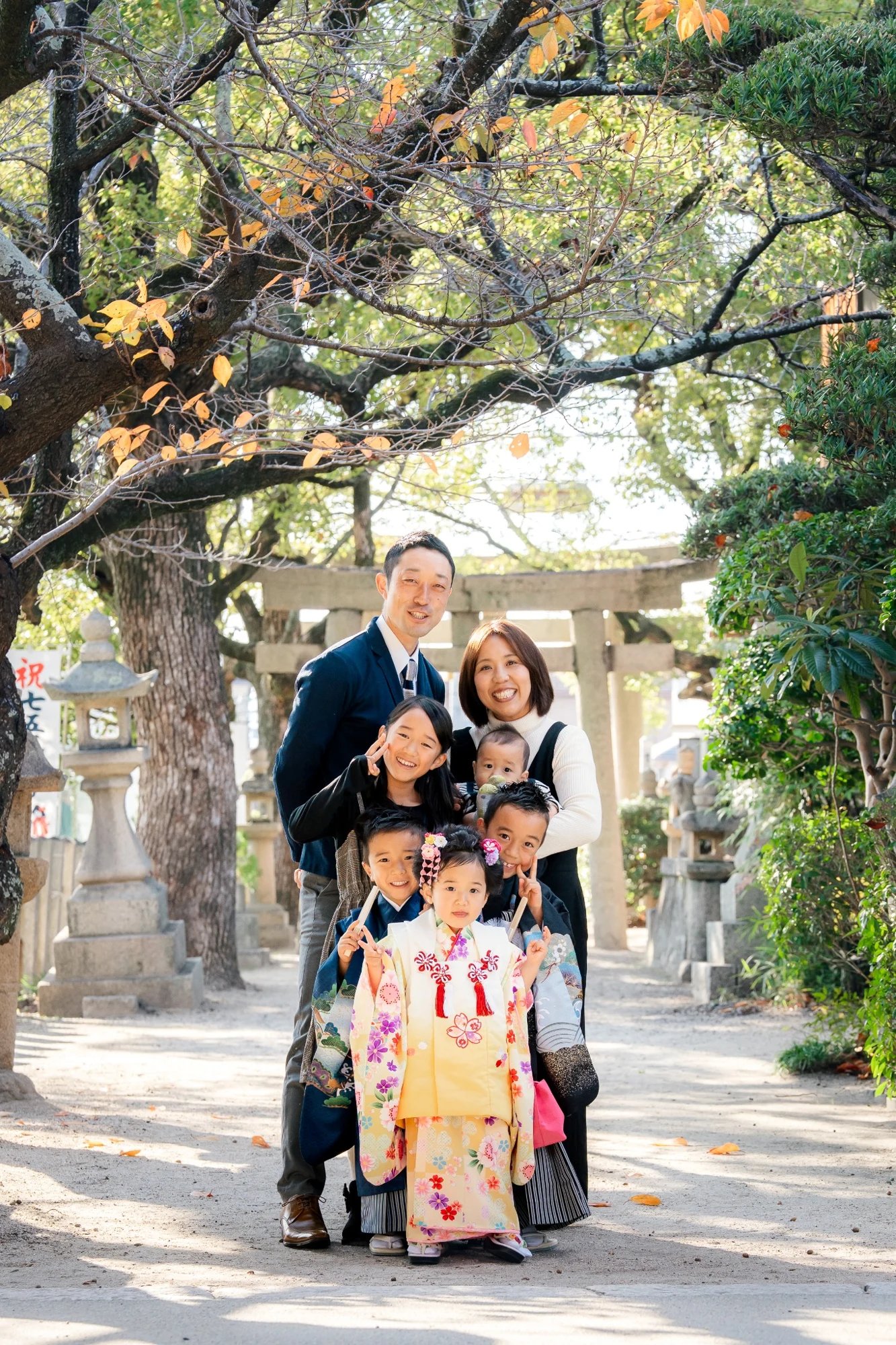 日部神社で七五三を迎えたご家族